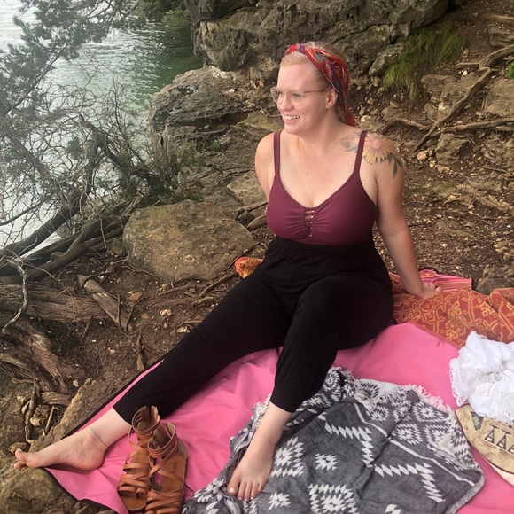 Meet your Posher, Morgan - Picture 1 of 1